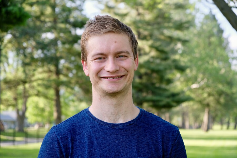 Photo of Caleb Leedy